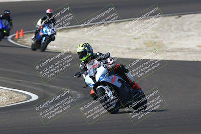 media/Sep-20-2025-TrackDaz (Sat) [[27f0cde673]]/B Group/1020am (Turn 3)/